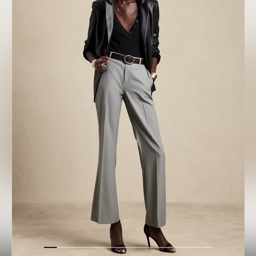 NWT Banana Republic Sculpted Bootcut Pant in grey